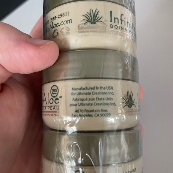 Infinite aloe NWT 0.5 oz 6 in the pack. - Picture 2 of 3